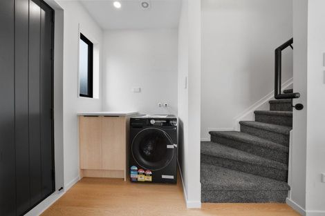 Photo of property in 25 Swan Crescent, Pakuranga, Auckland, 2010