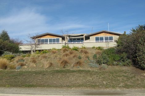 Photo of property in 23 Kennedy Crescent, Wanaka, 9305