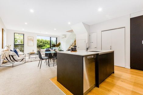 Photo of property in 11/80 Seatoun Heights Road, Seatoun, Wellington, 6022