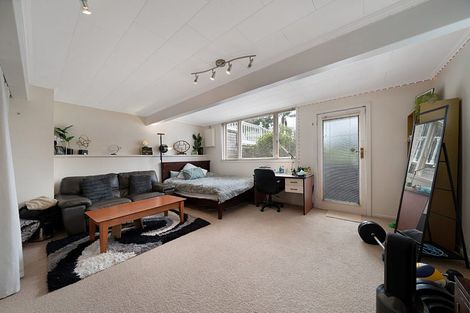 Photo of property in 112 Motu Road, Kumeu, 0891