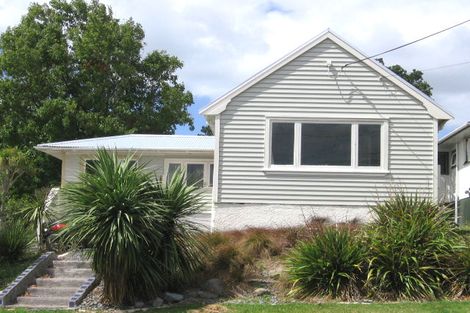 Photo of property in 16a Dakota Avenue, Beach Haven, Auckland, 0626