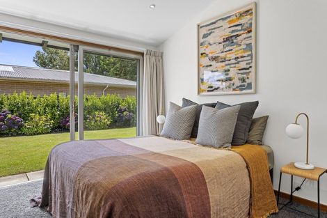 Photo of property in 33 Lynfield Avenue, Ilam, Christchurch, 8041