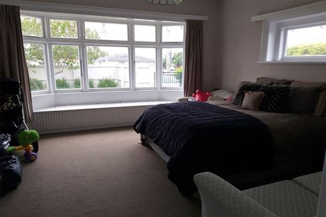 Photo of property in 30 Gamblins Road, Saint Martins, Christchurch, 8022