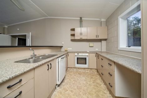 Photo of property in 2 Hamlet Street, Stratford, 4332