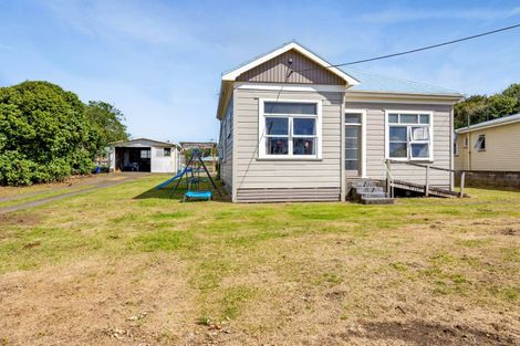 Photo of property in 64 Puriri Street, Hawera, 4610