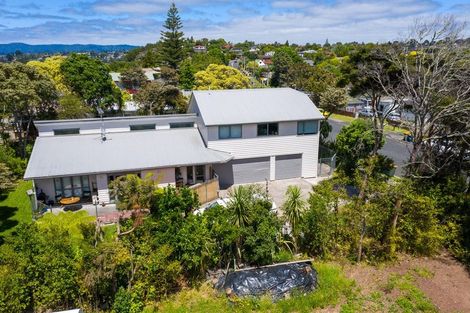 Photo of property in 131 Colwill Road, Massey, Auckland, 0614