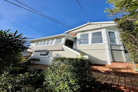 Photo of property in 45 Fairview Crescent, Kelburn, Wellington, 6012