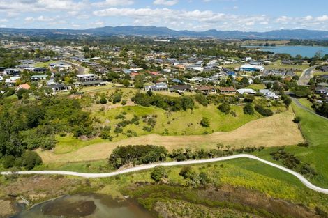 Photo of property in 11 Margaret Drive, Omokoroa, 3114