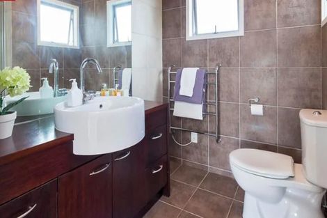 Photo of property in 1/58 Hattaway Avenue, Bucklands Beach, Auckland, 2012