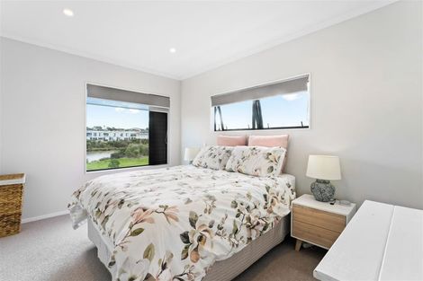 Photo of property in 31 Koura Drive, Red Beach, 0932