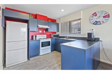 Photo of property in 63 Epsom Road, Sockburn, Christchurch, 8042