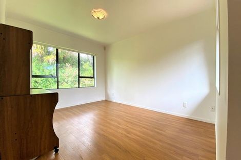 Photo of property in 16 Cherub Place, West Harbour, Auckland, 0618