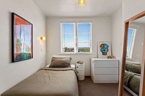 Photo of property in 64 Tirimoana Road, Te Atatu South, Auckland, 0602