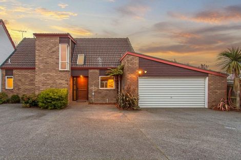 Photo of property in 1/19 Waitikiri Drive, Parklands, Christchurch, 8083