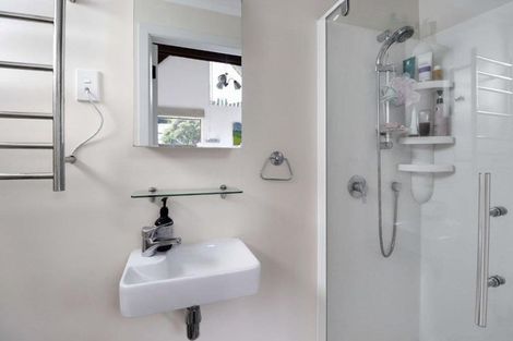 Photo of property in 21 Orissa Crescent, Broadmeadows, Wellington, 6035