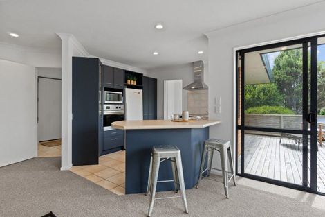 Photo of property in 90a Ridge Road, Howick, Auckland, 2014