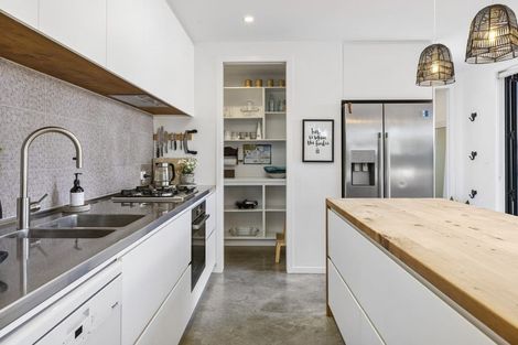 Photo of property in 49b Oceana Drive, Welcome Bay, Tauranga, 3175