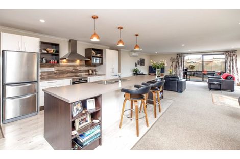 Photo of property in 6 Pemberton Drive, Amberley, 7410