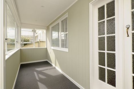 Photo of property in 2 Collins Street, Petone, Lower Hutt, 5012