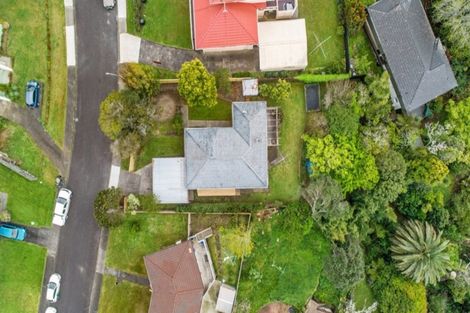 Photo of property in 56 Judkins Crescent, Cockle Bay, Auckland, 2014
