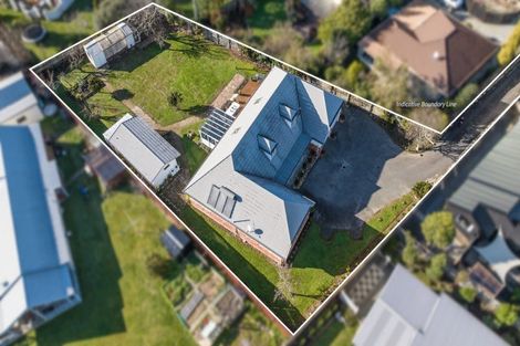 Photo of property in 215a Waikawa Road, Waikawa, Picton, 7220