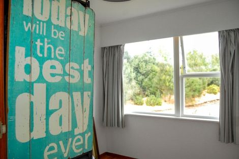 Photo of property in 1180 Oneriri Road, Kaiwaka, 0573