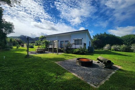 Photo of property in 28 Ihaka Hakuene Street, Manakau, Levin, 5573