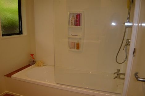 Photo of property in 2/79 Tahunanui Drive, Tahunanui, Nelson, 7011