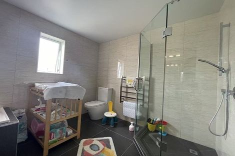 Photo of property in 28 Milano Boulevard, Karaka, Papakura, 2113