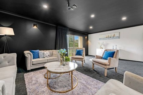 Photo of property in 97 Baverstock Road, Flat Bush, Auckland, 2016