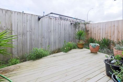 Photo of property in 3/215 Massey Street, Frankton, Hamilton, 3204