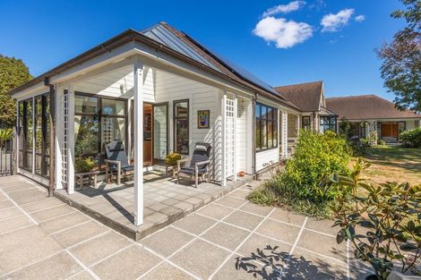 Photo of property in 12a Tamati Place, Merrilands, New Plymouth, 4312