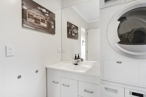 Photo of property in 20 Katelyn Place, Kinloch, Taupo, 3385