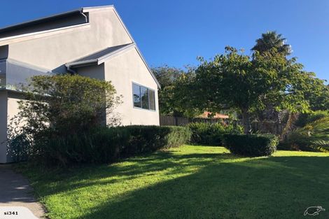 Photo of property in 38 Waldorf Crescent, Orewa, 0931