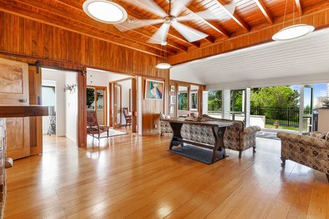 Photo of property in 75 Taunton Terrace, Blockhouse Bay, Auckland, 0600