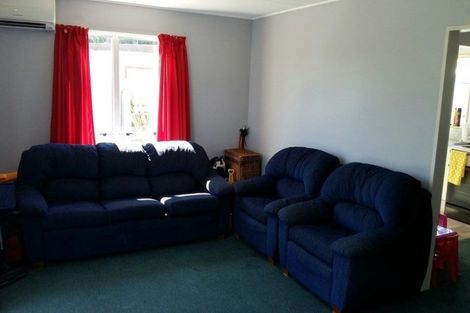 Photo of property in 3 Kirkcaldy Crescent, Flaxmere, Hastings, 4120