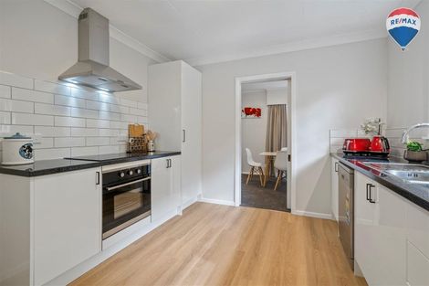 Photo of property in 76 Raukawa Street, Stokes Valley, Lower Hutt, 5019