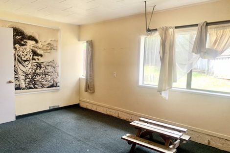 Photo of property in 62a Flanshaw Road, Te Atatu South, Auckland, 0610