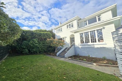 Photo of property in 77 Cockayne Road, Khandallah, Wellington, 6035