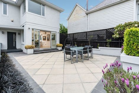 Photo of property in 138 London Street, Dunedin Central, Dunedin, 9016