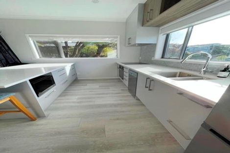 Photo of property in 1/431 East Coast Road, Mairangi Bay, Auckland, 0630