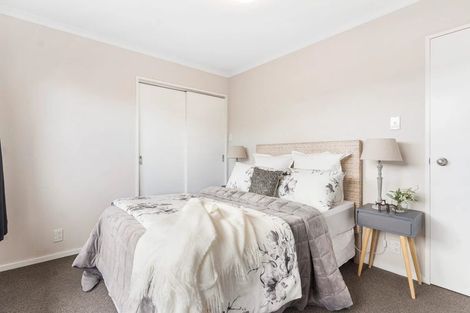 Photo of property in 1/8 Glenburn Place, Papakura, 2110