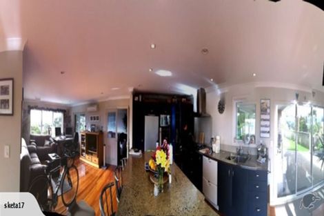 Photo of property in 58 Nicholson Road, Khandallah, Wellington, 6035