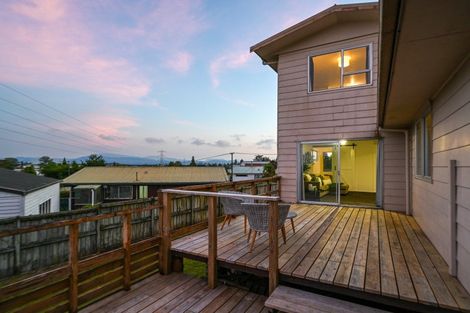 Photo of property in 124 Mallard Drive, Selwyn Heights, Rotorua, 3015