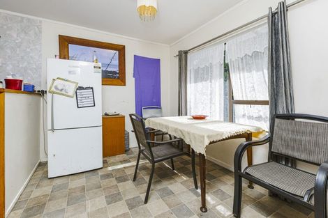 Photo of property in 2b Roys Road, Weymouth, Auckland, 2103