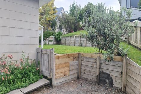 Photo of property in 21 Roys Road, Parkvale, Tauranga, 3112