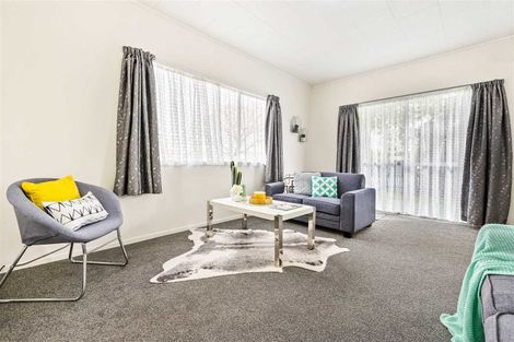 Photo of property in 137 Universal Drive, Henderson, Auckland, 0610