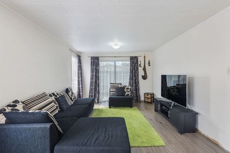 Photo of property in 31 Border Road, Henderson, Auckland, 0612