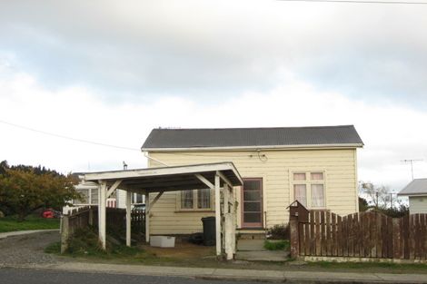 Photo of property in 8 Market Street, Kaitangata, 9210