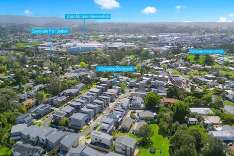 Photo of property in 4 Sunshine Boulevard, Sunnyvale, Auckland, 0612